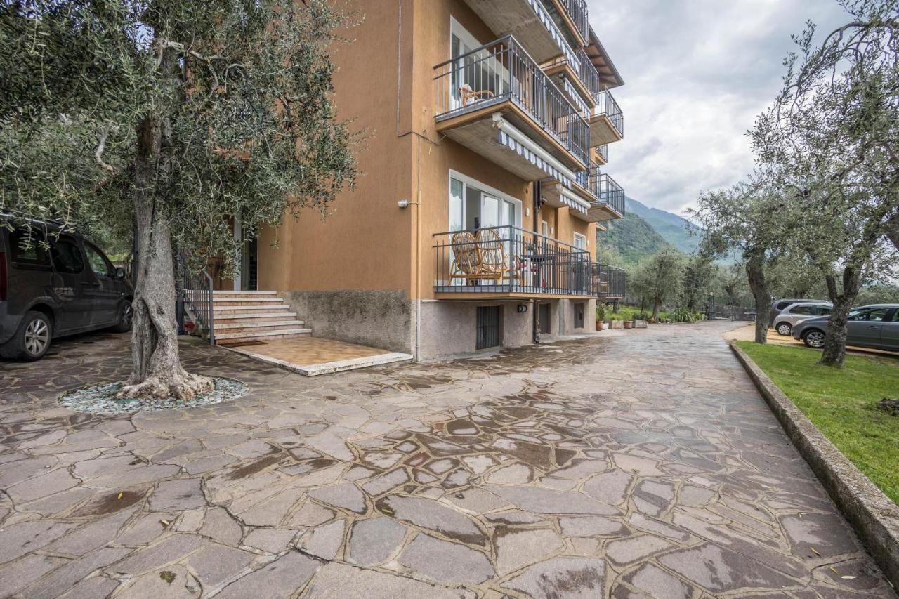 Appartamento Bassinel Malcesine Bagian luar foto