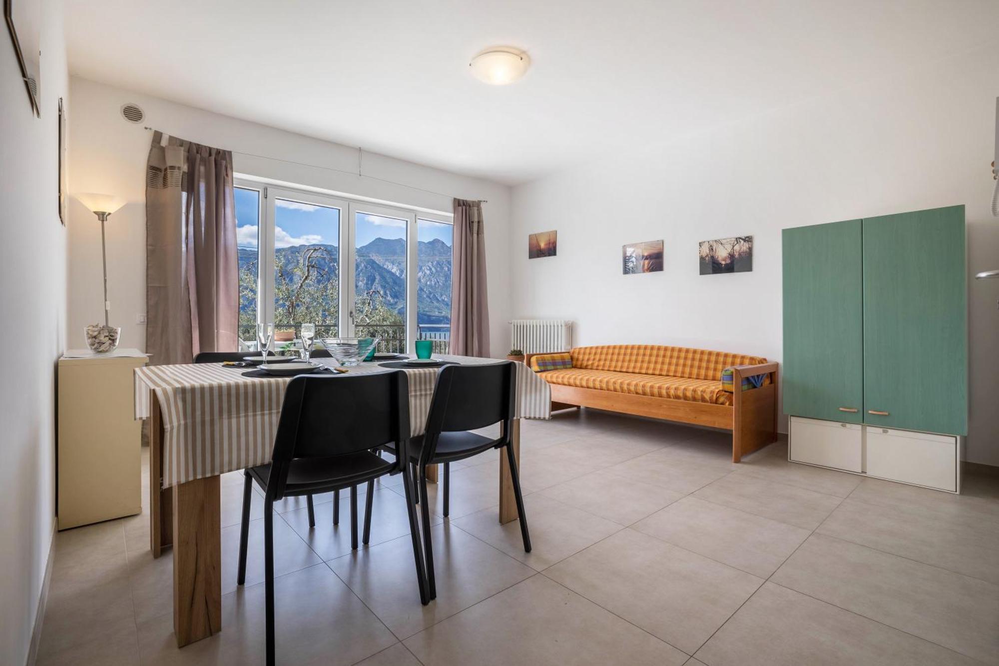 Appartamento Bassinel Malcesine Bagian luar foto