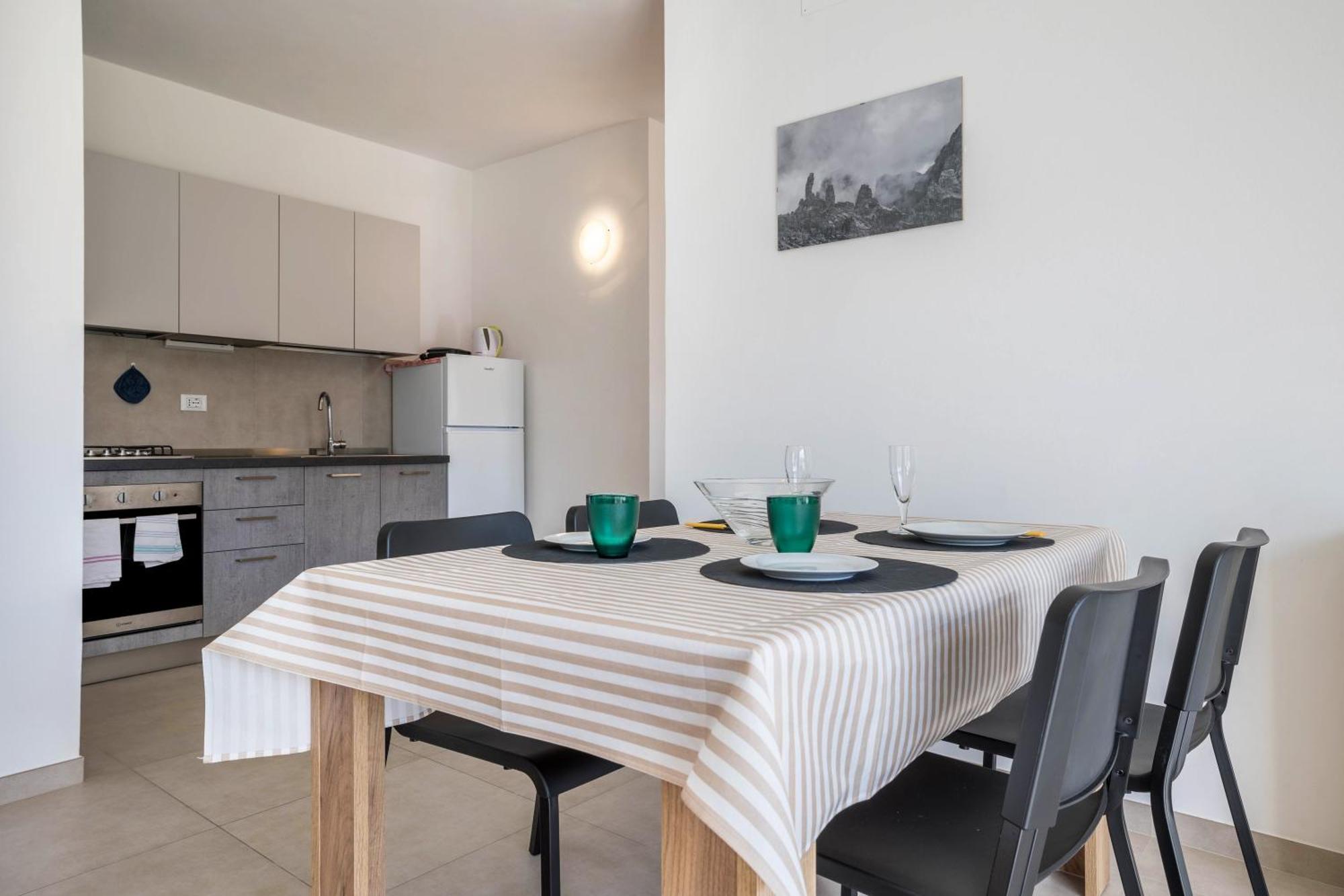 Appartamento Bassinel Malcesine Bagian luar foto
