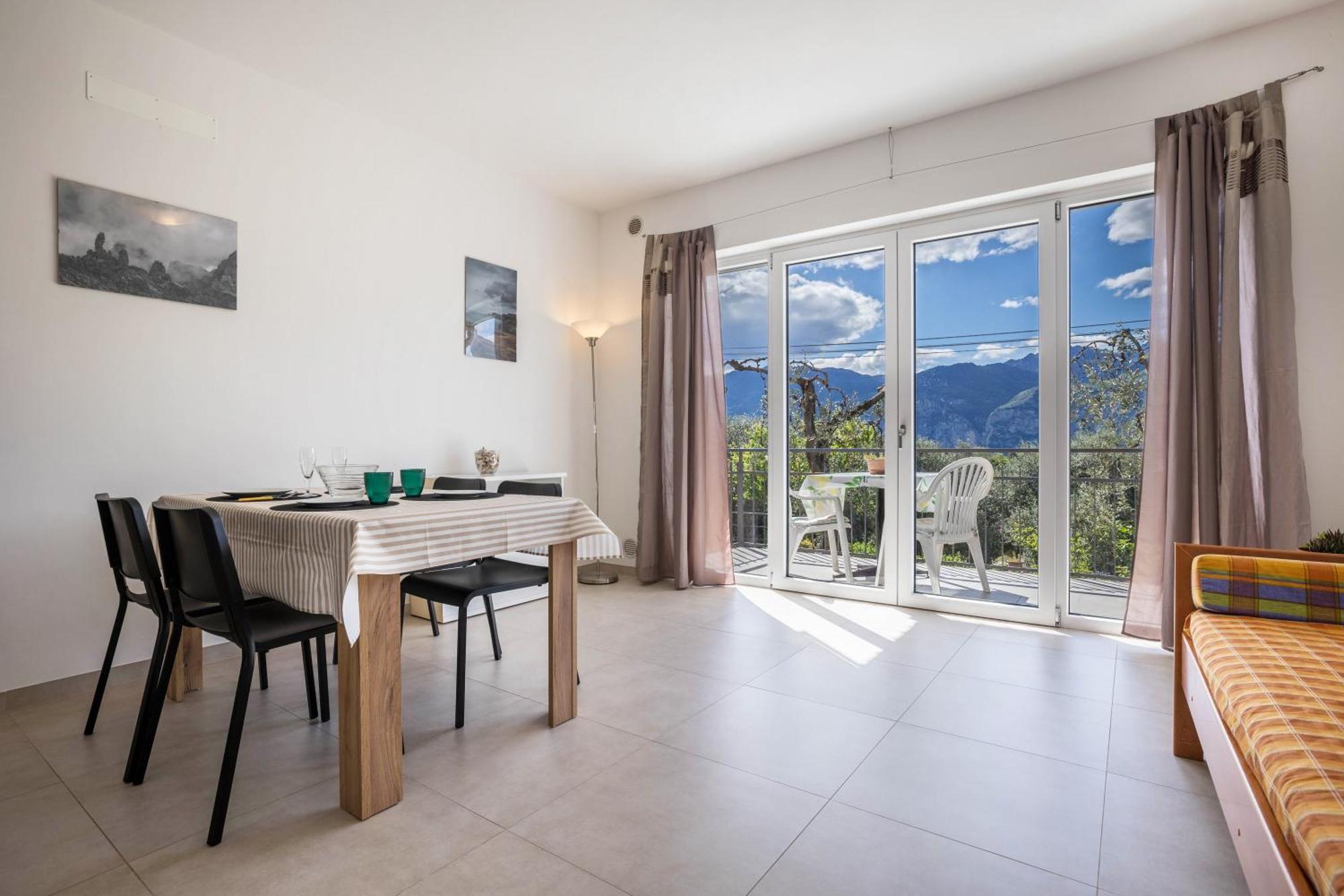 Appartamento Bassinel Malcesine Bagian luar foto